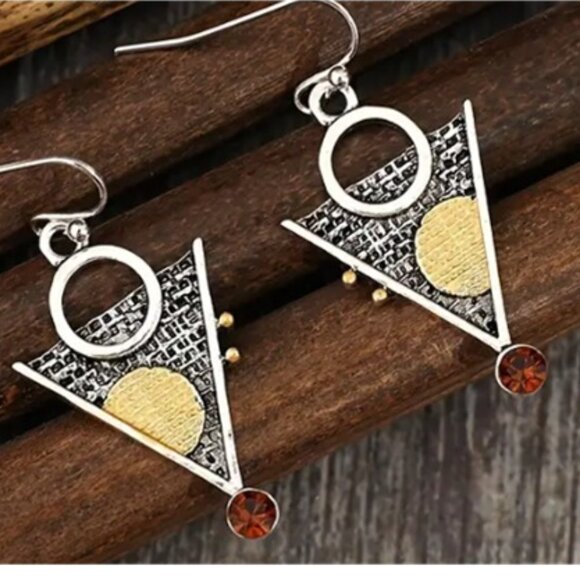 Vintage Drop Style Tri Angle Silver Electro-Plated & Synthetic Gemstone Earrings - Picture 3 of 3